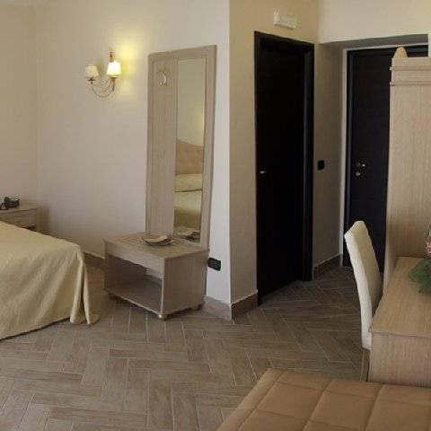 Barbato Hotel Nápoles